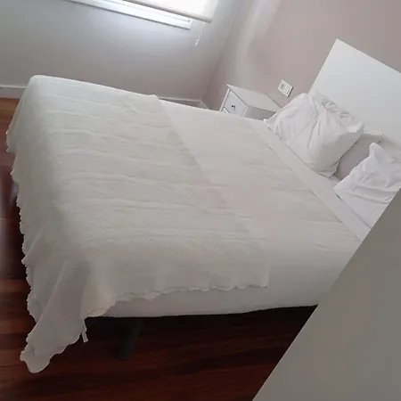 Pr Campanas De San Juan Gasthuis 2*